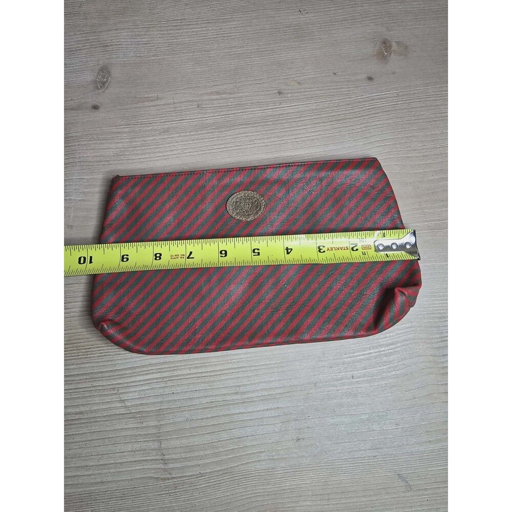 Vintage Gucci cosmetic bag - Picture 8 of 9